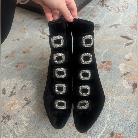 Manolo Blahnik Shoes - MANOLO BLAHNIK ONE OF A KIND?!??